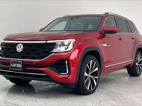 Used 2024 Volkswagen Atlas SEL Premium R-Line image 15