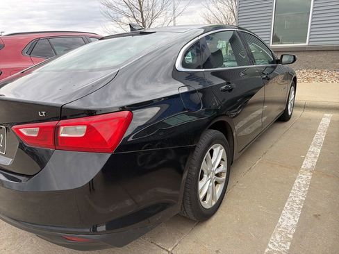 Used 2016 Chevrolet Malibu LT image 4