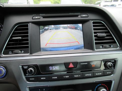 Used 2016 Hyundai Sonata Sport w/ Option Group 1V FWD image 29