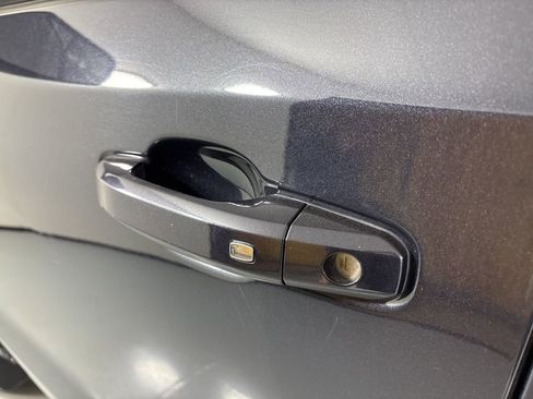 Used 2022 Chevrolet Silverado 1500 LT w/ Protection Package image 18