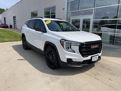 Used 2024 GMC Terrain SLE w/ Elevation Edition