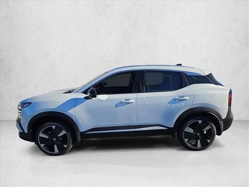 New 2026 Nissan Kicks SR image 5