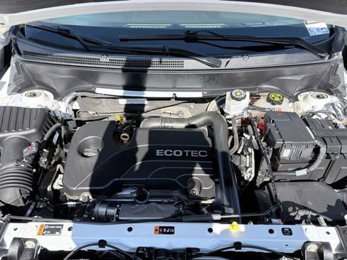 Used 2021 GMC Terrain SLT w/ Elevation Edition image 9