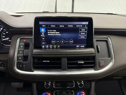 Used 2021 GMC Yukon SLT w/ Rear Media and Nav Package image 30