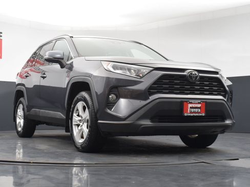Used 2021 Toyota RAV4 XLE AWD/4WD image 28