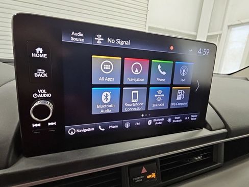 Used 2024 Honda Pilot Touring image 14