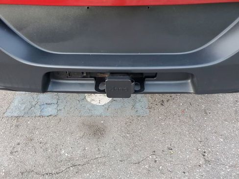 Used 2016 Jeep Cherokee Sport w/ Trailer Tow Group FWD image 9