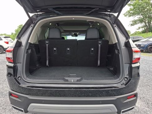 Used 2023 Honda Pilot Touring image 29