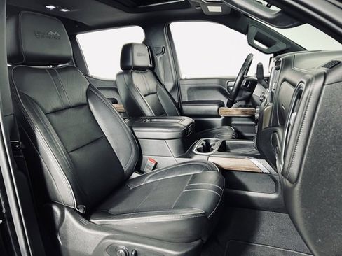 Used 2019 Chevrolet Silverado 1500 High Country image 19