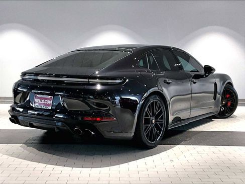 Used 2025 Porsche Panamera GTS image 10