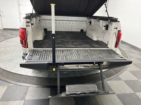 Used 2015 Ford F150 Lariat w/ Equipment Group 502A Luxury AWD/4WD image 32