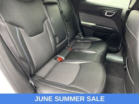 Used 2024 Jeep Compass Latitude AWD/4WD image 21