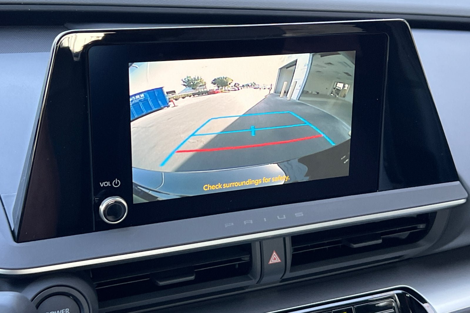 New 2027 Toyota Prius LE FWD image 21