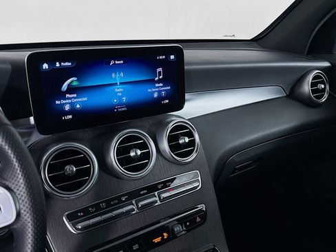 Certified 2022 Mercedes-Benz GLC 300 image 21