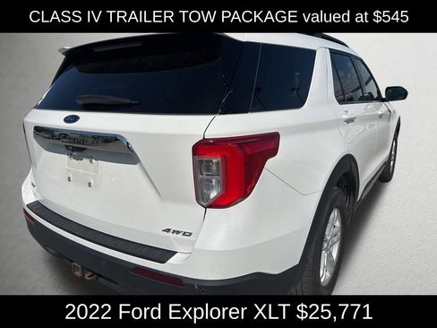 Used 2022 Ford Explorer XLT w/ Class IV Trailer Tow Package image 3