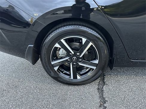 Certified 2025 Nissan Sentra SV w/ Trunk Package image 18