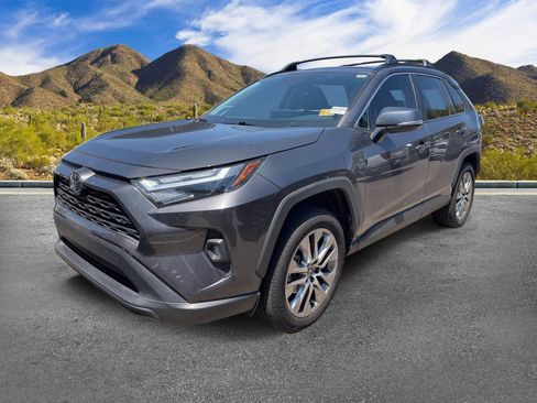 Used 2023 Toyota RAV4 XLE Premium FWD image 15