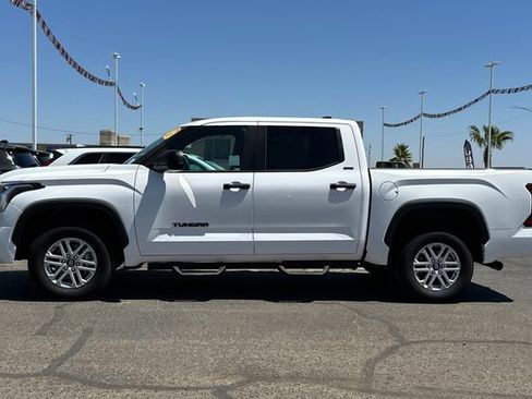 Used 2025 Toyota Tundra SR5 AWD/4WD image 10