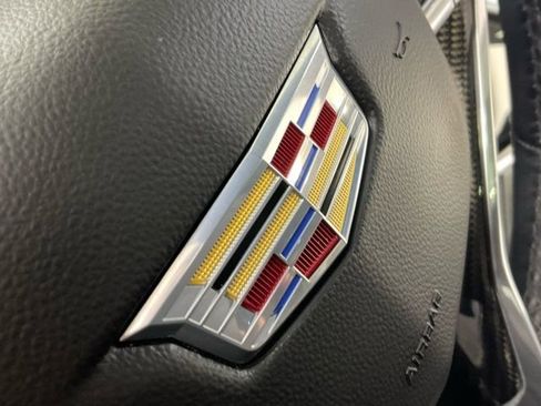 Used 2023 Cadillac XT6 Sport w/ Technology Package image 40