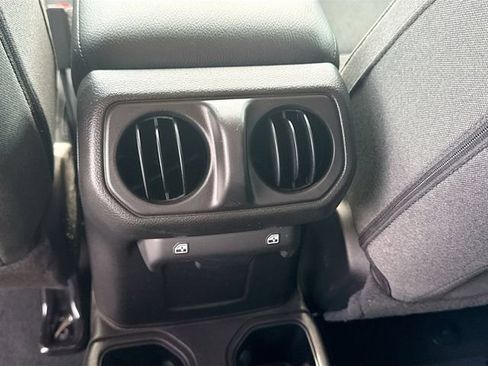 Used 2024 Jeep Wrangler Unlimited Sport AWD/4WD image 18