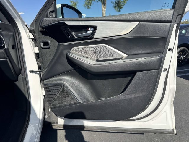 Used 2024 Acura MDX w/ Technology Package FWD image 33