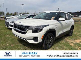 Used 2021 Kia Seltos LX video 1