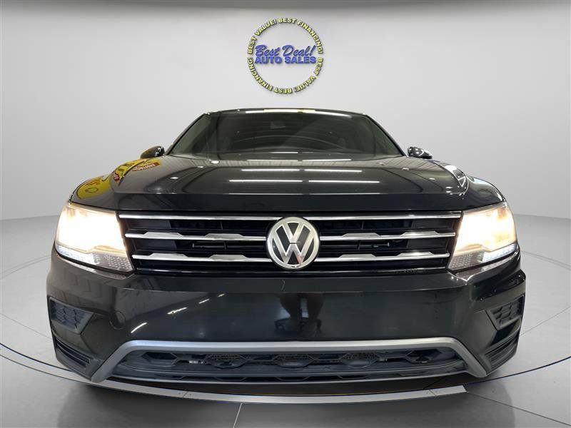 Used 2018 Volkswagen Tiguan SEL FWD image 8