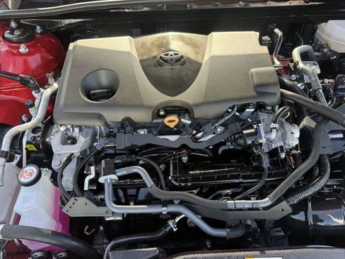 Used 2025 Toyota Camry LE FWD image 34