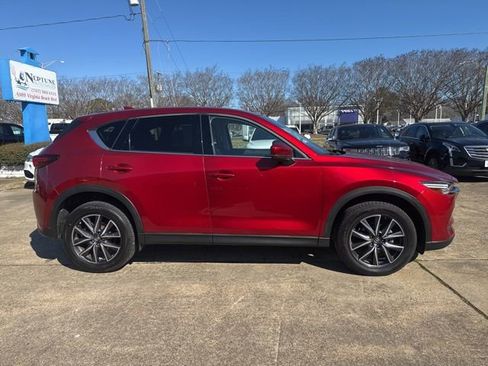 Used 2017 MAZDA CX-5 Grand Touring w/ Premium Package image 4