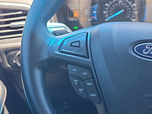 Used 2024 Ford Edge SE w/ Black Appearance Package AWD/4WD image 19