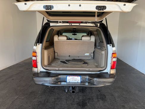 Used 2002 GMC Yukon XL SLT AWD/4WD image 8