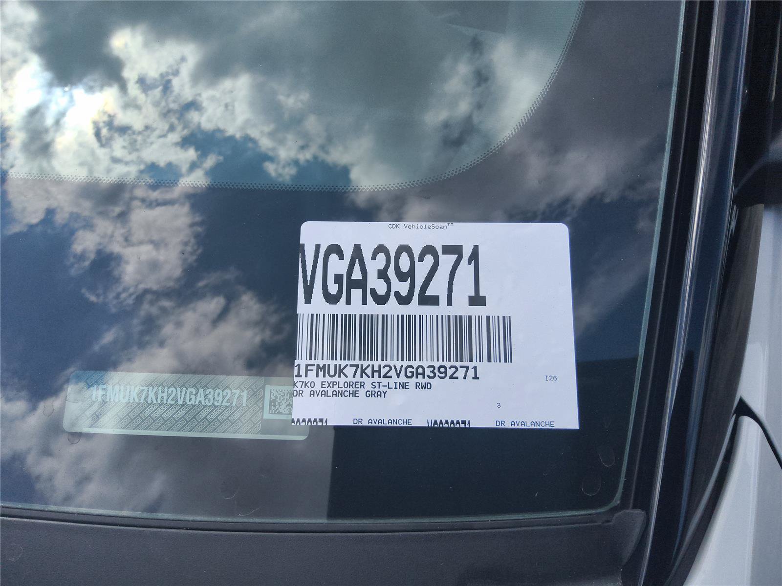 New 2027 Ford Explorer ST-Line w/ Premium Package RWD image 11
