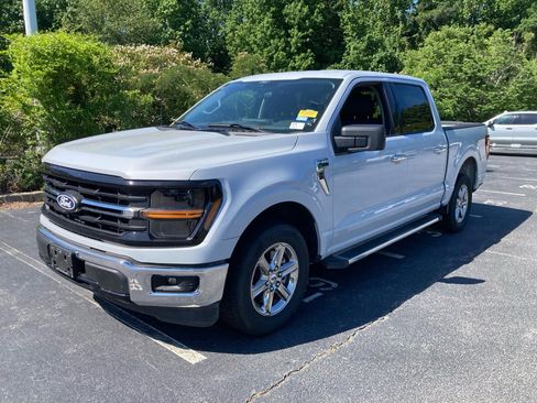 Used 2025 Ford F150 XLT w/ Equipment Group 301A Standard RWD image 2