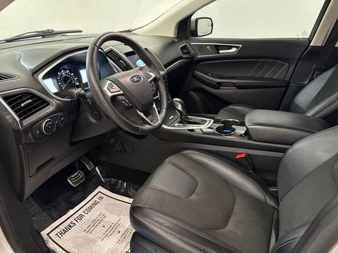 Used 2018 Ford Edge Sport w/ Technology Package AWD/4WD image 17