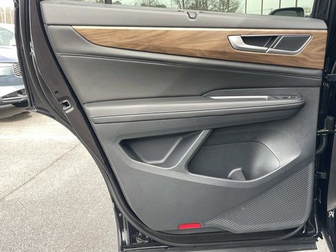 New 2026 Volkswagen Atlas SE FWD image 11