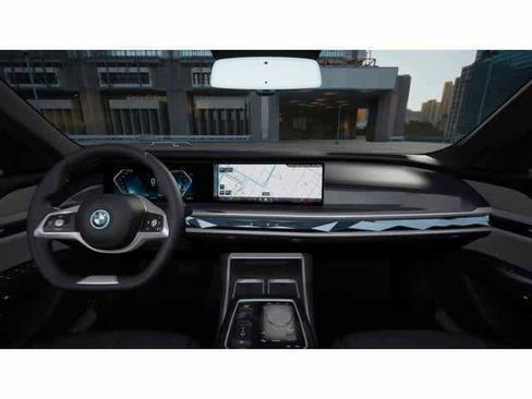 New 2025 BMW i7 eDrive50 image 10