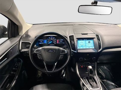 Certified 2018 Ford Edge SEL w/ Equipment Group 201A image 18