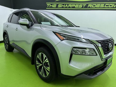 Used 2023 Nissan Rogue SV w/ SV Premium B Package AWD/4WD image 2
