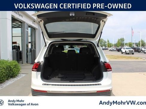 Used 2023 Volkswagen Tiguan SE AWD/4WD image 10