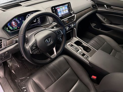 Used 2022 Honda Accord Touring image 7