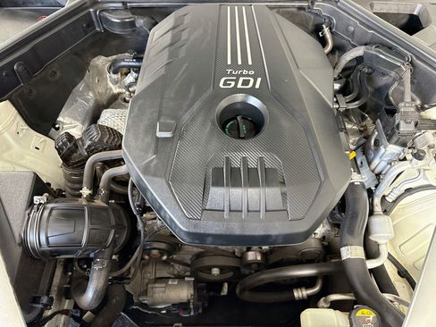 Used 2018 Kia Stinger Premium RWD image 39
