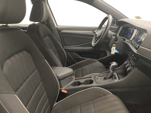 Used 2024 Volkswagen Jetta Sport image 21