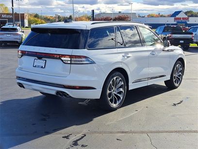 New 2026 Lincoln Aviator Premiere w/ Jet Appearance Package