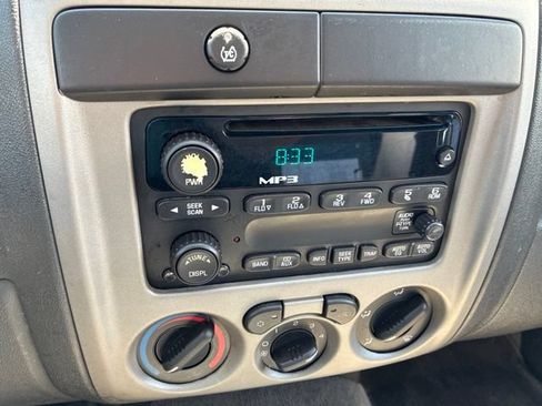 Used 2005 GMC Canyon SLE RWD image 21