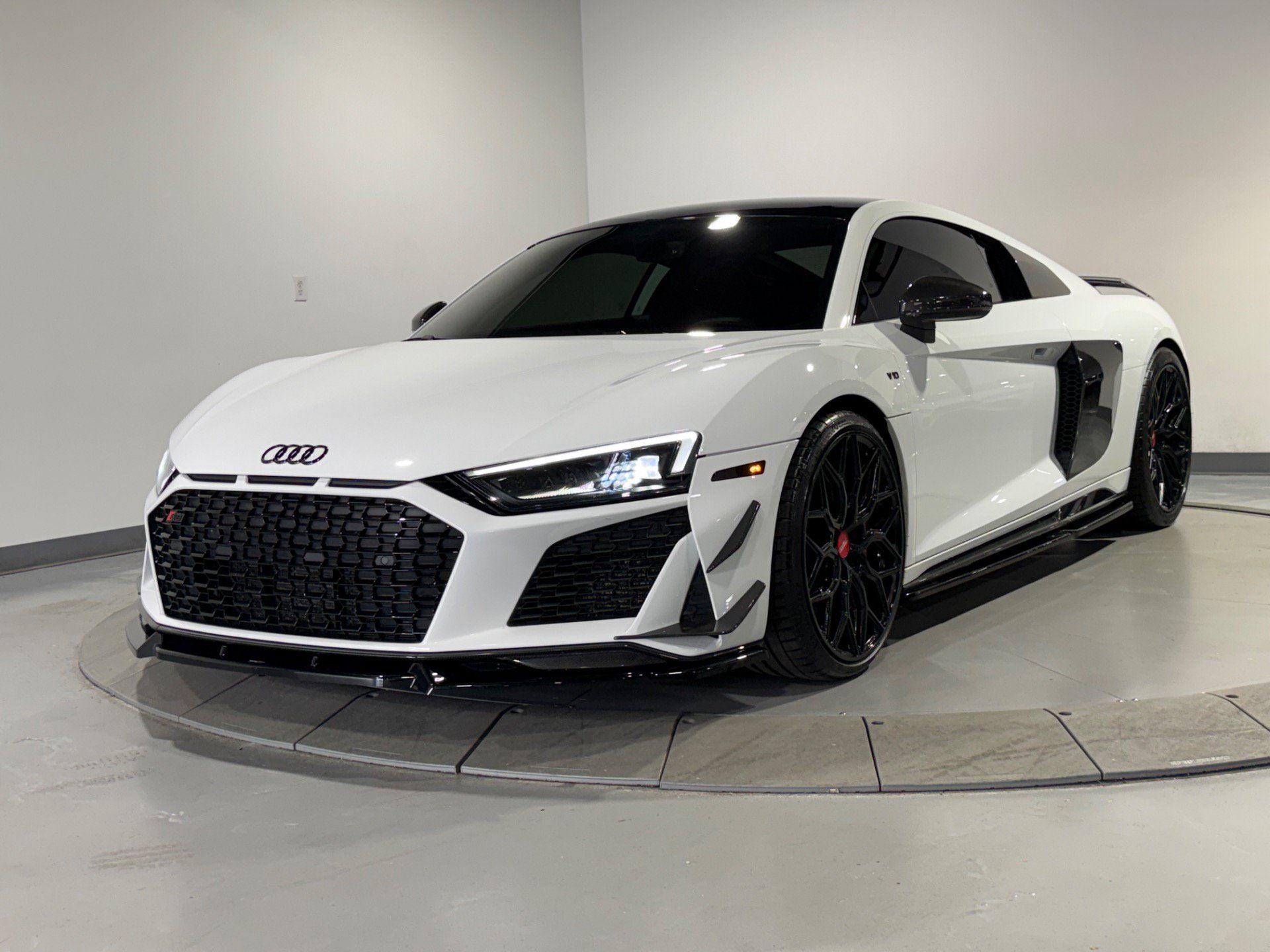 Used 2021 Audi R8 V10 performance AWD/4WD image 4