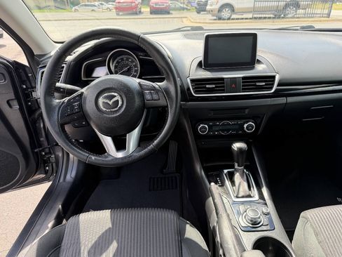 Used 2015 MAZDA MAZDA3 i Touring w/ Technology Package FWD image 14