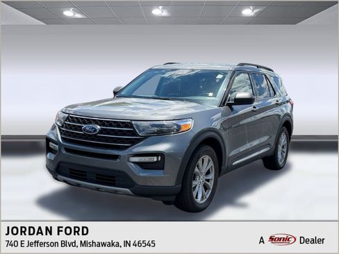 Used 2023 Ford Explorer XLT w/ Equipment Group 202A AWD/4WD image 1
