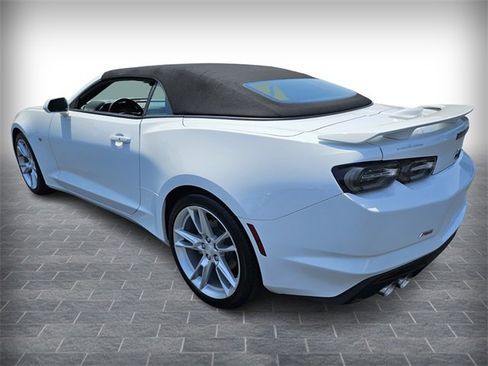 Used 2019 Chevrolet Camaro LT w/ RS Package image 5