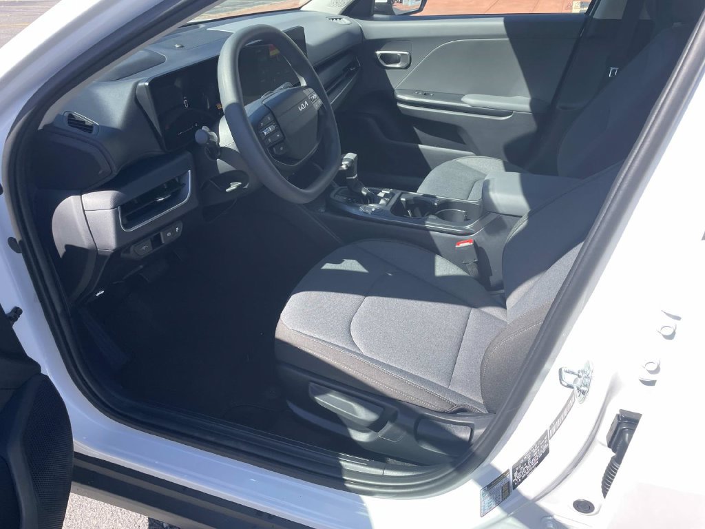 New 2026 Kia K4 FWD image 8