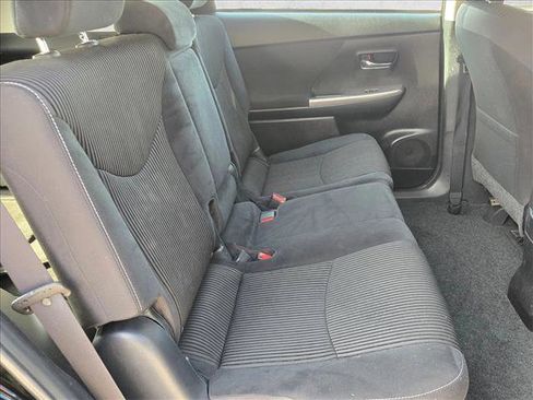 Used 2015 Toyota Prius V Three image 19